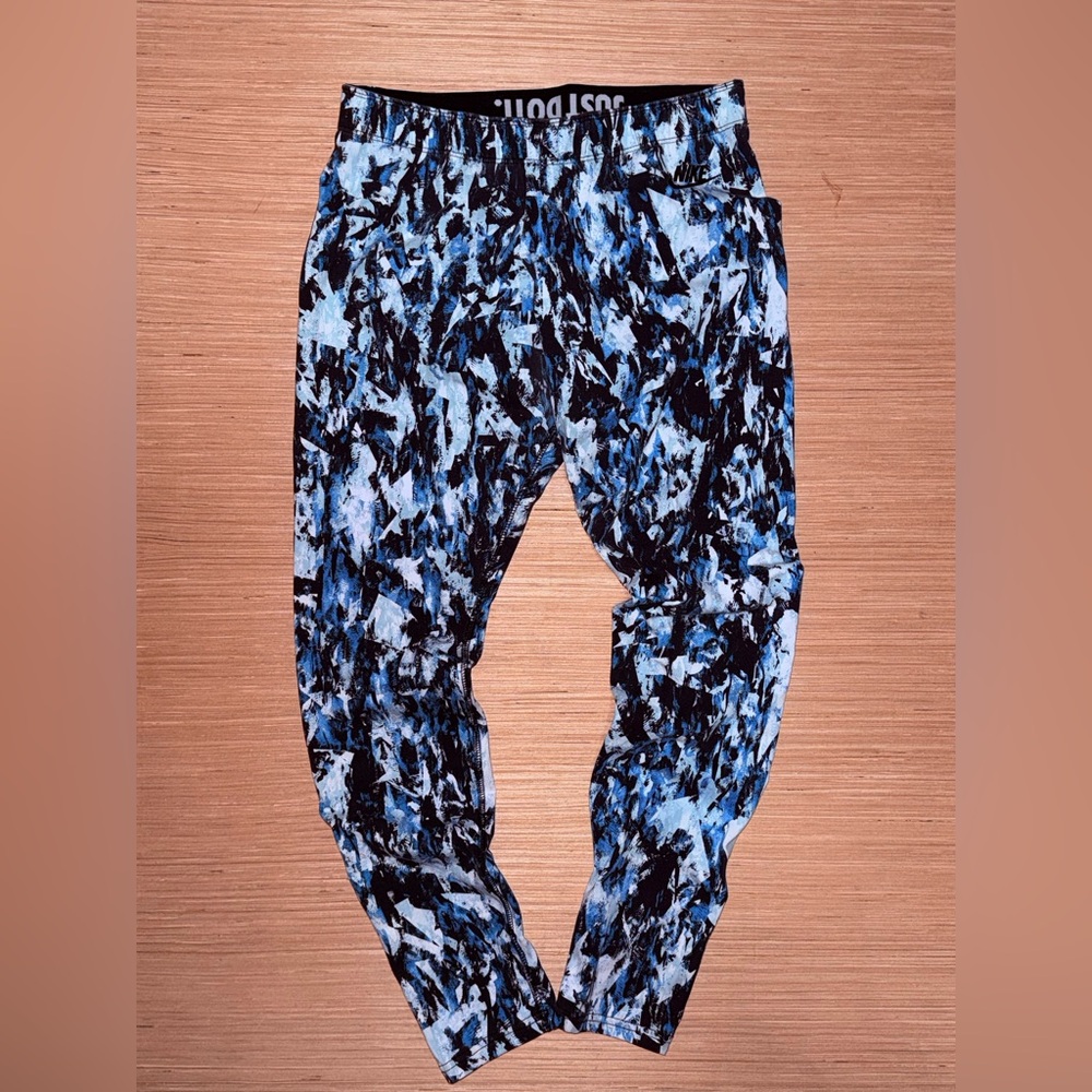 Nike Leg-a-See Mish Mash Leggings - Picture 4 of 9